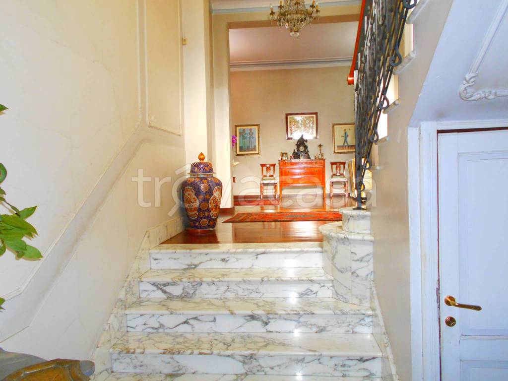 casa indipendente in vendita ad Alessandria in zona Centro Città