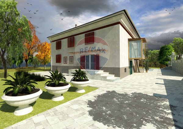casa indipendente in vendita ad Alessandria
