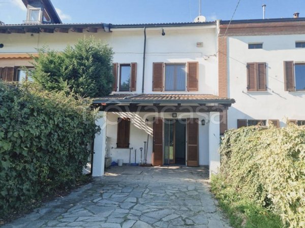 casa indipendente in vendita ad Alessandria in zona Valle San Bartolomeo