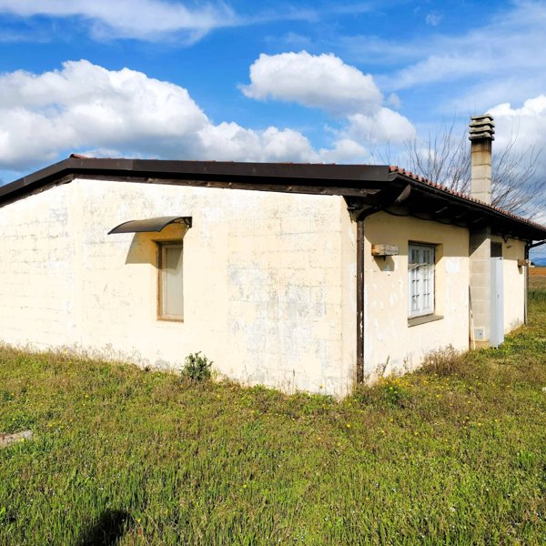 casa indipendente in vendita ad Alessandria in zona San Giuliano Vecchio