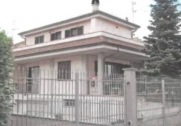 casa indipendente in vendita ad Alessandria