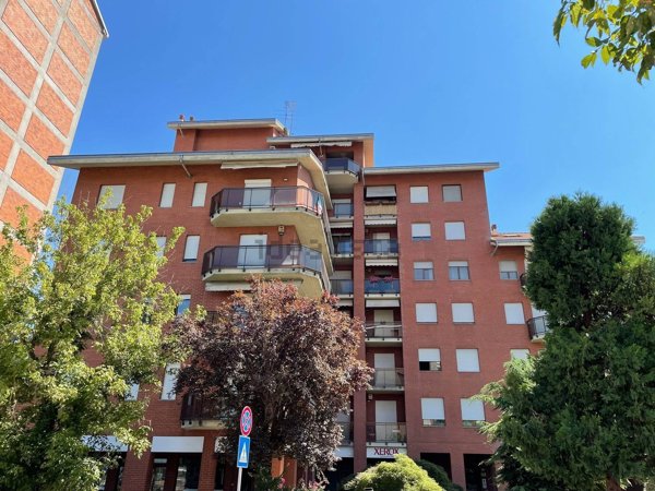 appartamento in vendita ad Alessandria in zona Borgo Rovereto