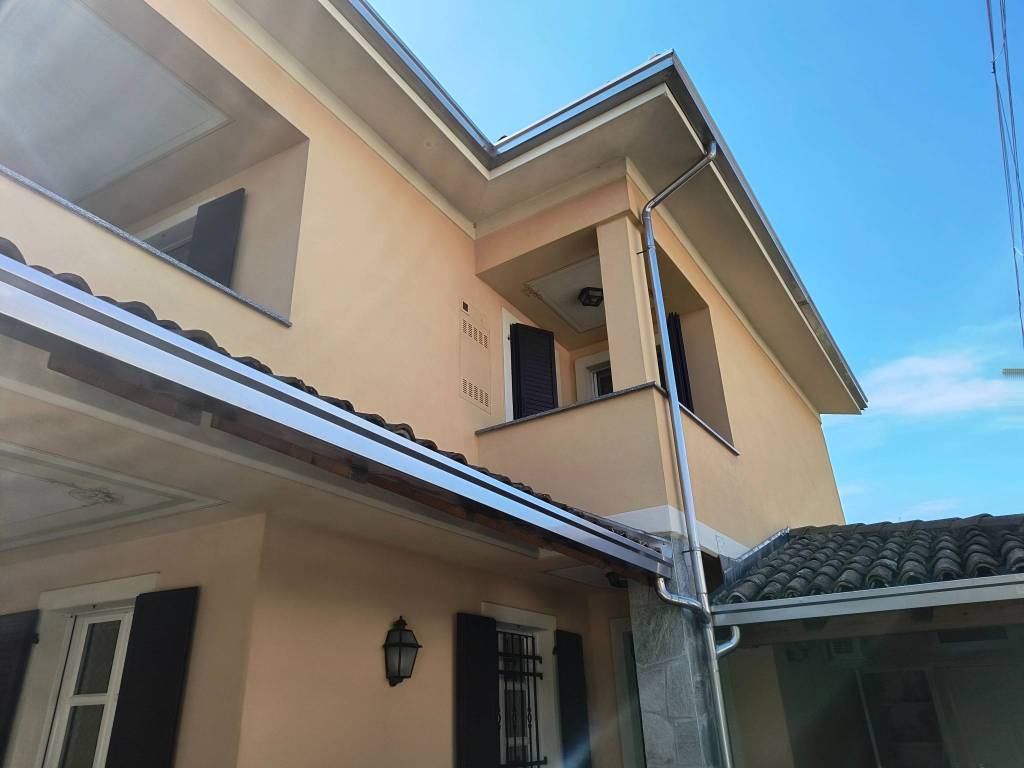casa indipendente in vendita ad Alessandria in zona Mandrogne