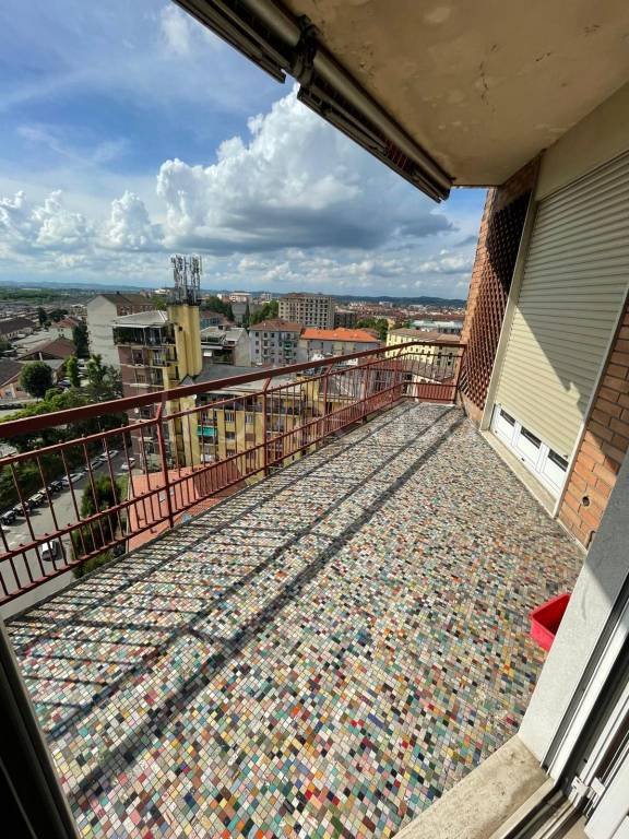 appartamento in vendita ad Alessandria in zona zona Pista