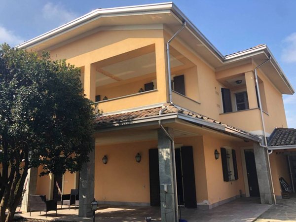 casa indipendente in vendita ad Alessandria in zona San Giuliano Vecchio