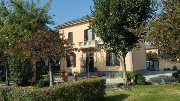 casa indipendente in vendita ad Alessandria in zona Spinetta Marengo