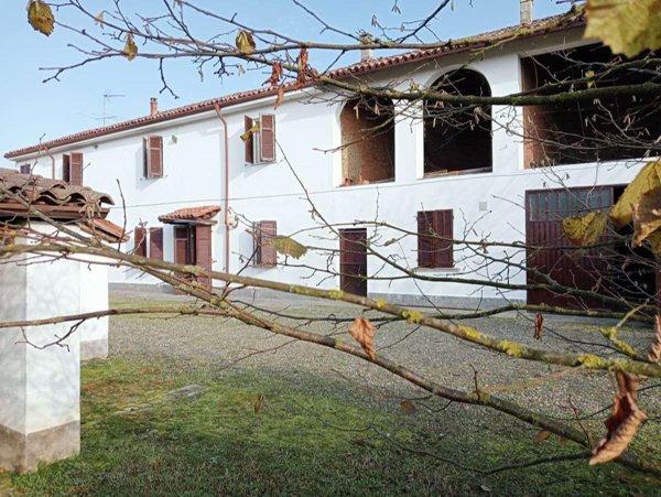 appartamento in vendita ad Alessandria in zona Litta Parodi
