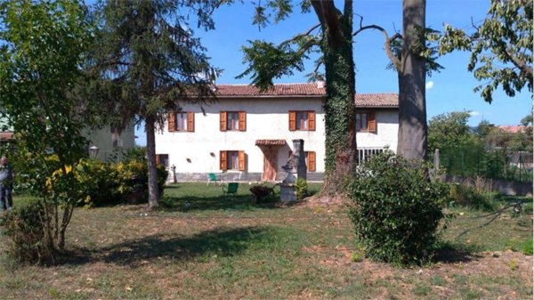 casa indipendente in vendita ad Alessandria