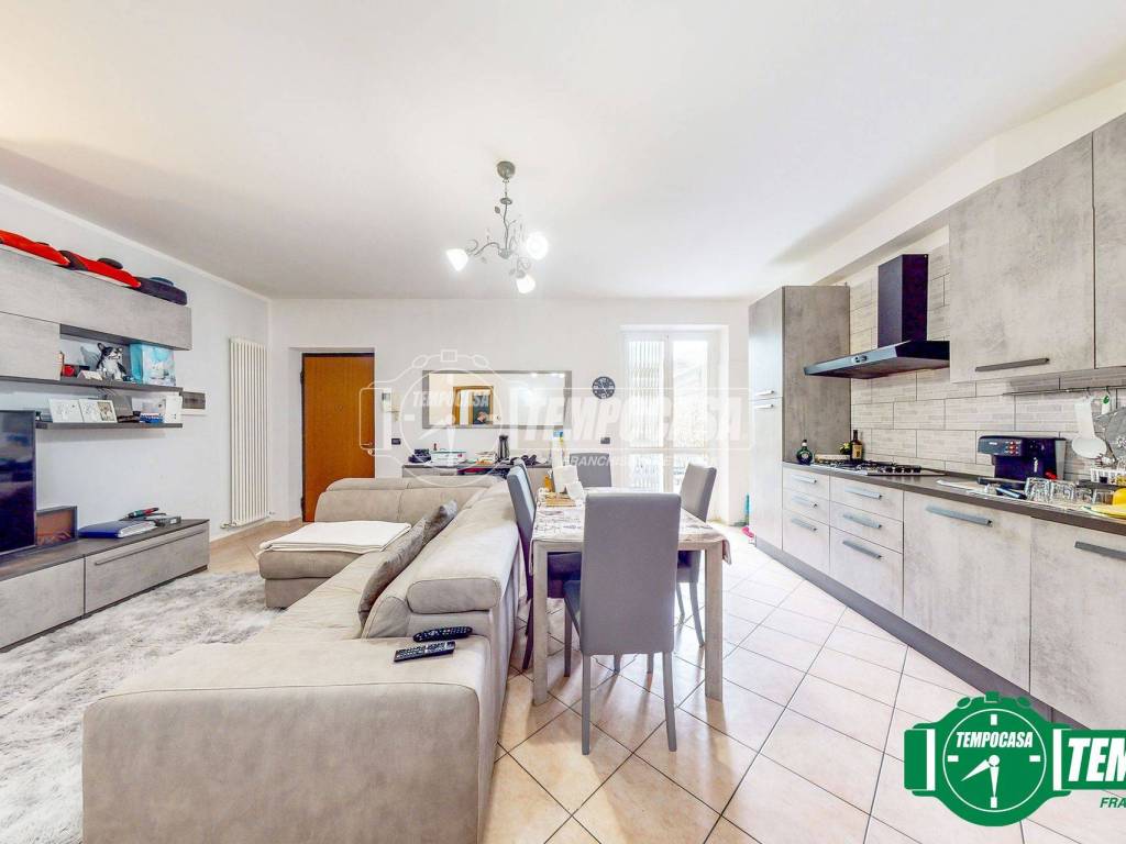 appartamento in vendita ad Alessandria in zona Valmadonna