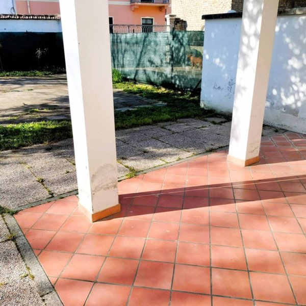 casa indipendente in vendita ad Alessandria in zona Mandrogne