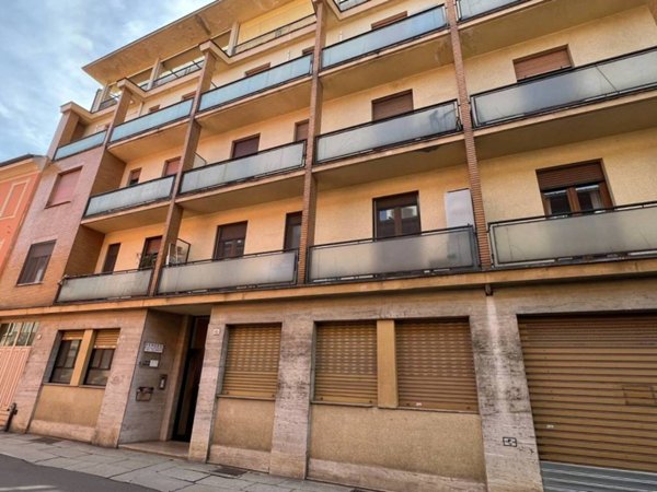 ufficio in vendita ad Alessandria in zona Centro Città