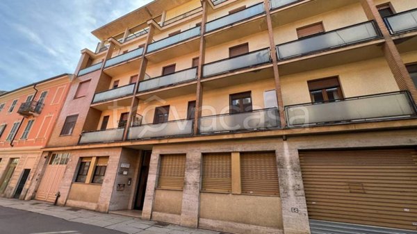 ufficio in vendita ad Alessandria in zona Centro Città