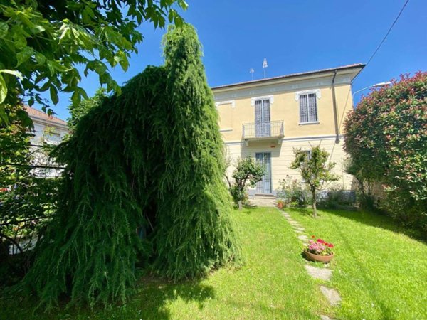 casa indipendente in vendita ad Alessandria in zona Il Cristo