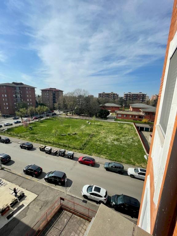 appartamento in vendita ad Alessandria in zona Villaggio Europa