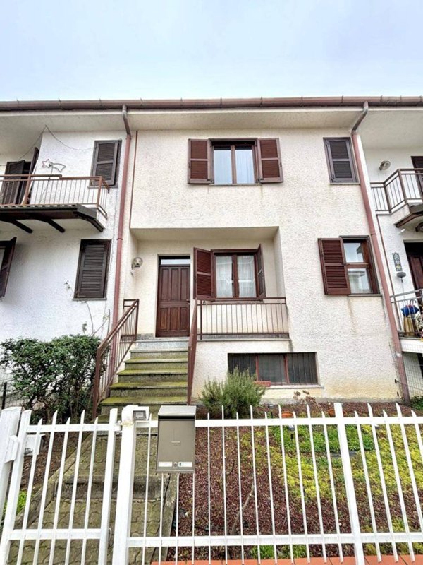 casa indipendente in vendita ad Alessandria in zona Il Cristo