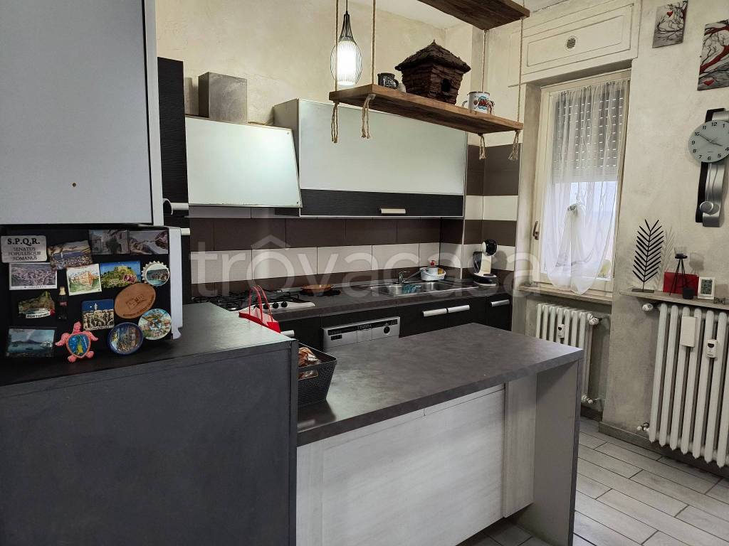 appartamento in vendita ad Alessandria in zona Spinetta Marengo