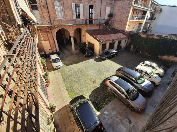 appartamento in vendita ad Alessandria in zona Borgo Rovereto