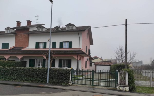 attico in vendita ad Alessandria in zona Spinetta Marengo