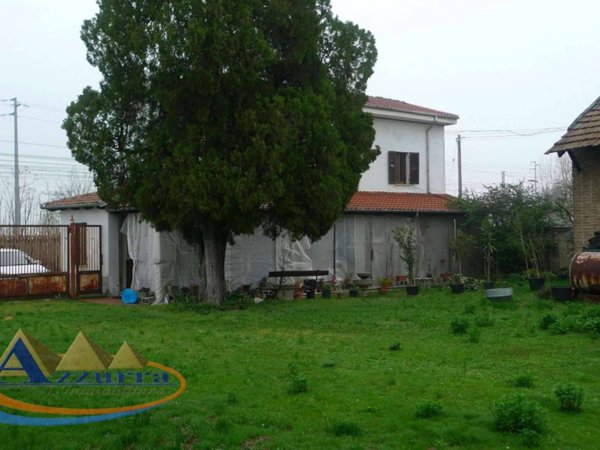 casa indipendente in vendita ad Alessandria in zona San Giuliano Vecchio