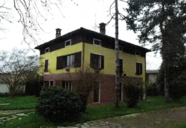casa indipendente in vendita ad Alessandria in zona San Giuliano Vecchio