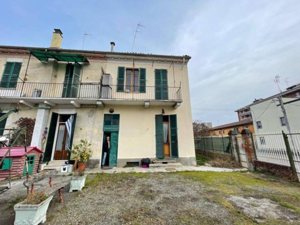casa indipendente in vendita ad Alessandria in zona Il Cristo