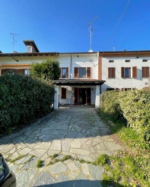 casa indipendente in vendita ad Alessandria in zona Valle San Bartolomeo