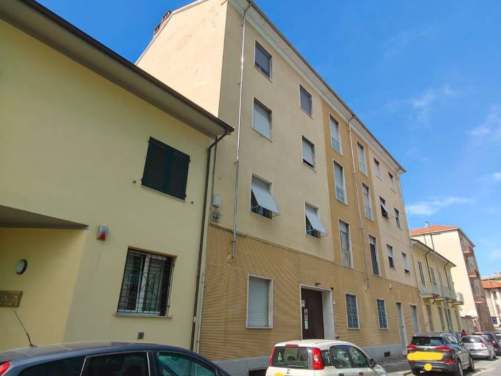 appartamento in vendita ad Alessandria in zona zona Pista
