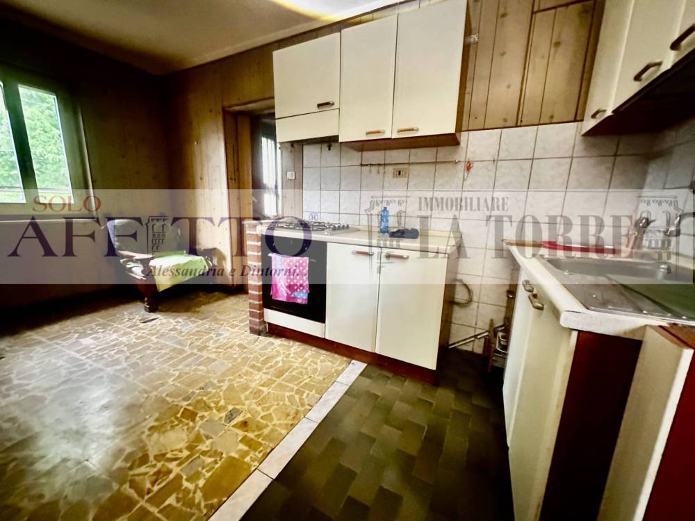 casa indipendente in vendita ad Alessandria in zona Castelceriolo