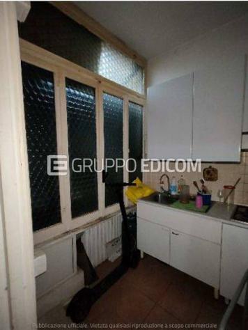 negozio in vendita ad Alessandria