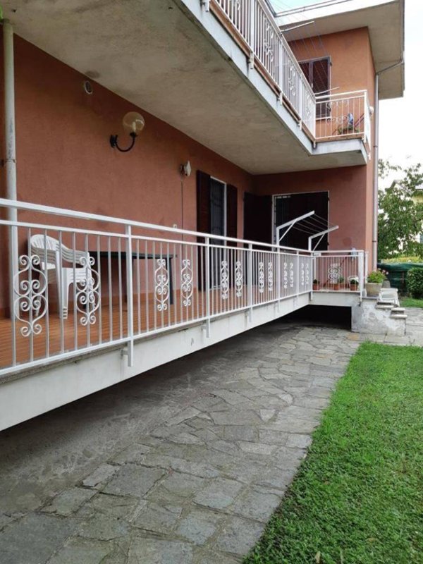 appartamento in vendita ad Alessandria in zona Casalbagliano