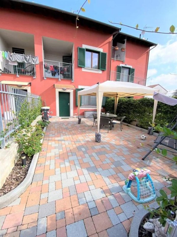 casa indipendente in vendita ad Alessandria in zona Cantalupo
