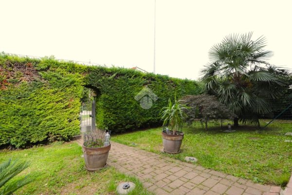 casa indipendente in vendita ad Alessandria in zona Il Cristo