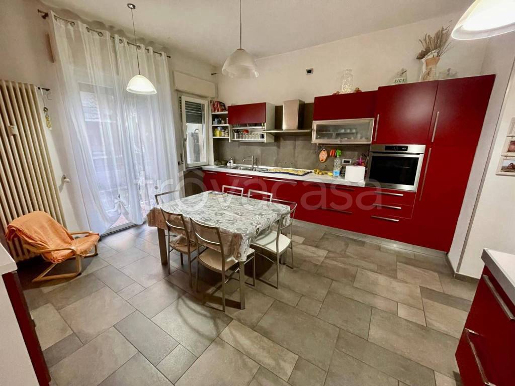 appartamento in vendita ad Alessandria in zona zona Pista
