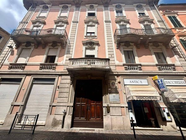 appartamento in vendita ad Alessandria in zona Centro Città