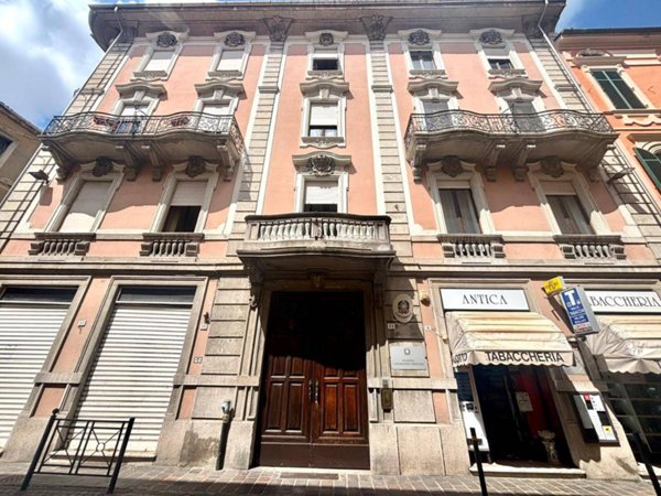 appartamento in vendita ad Alessandria in zona Centro Città