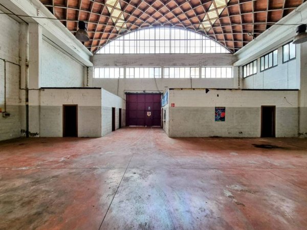 locale commerciale in vendita ad Alessandria in zona Orti