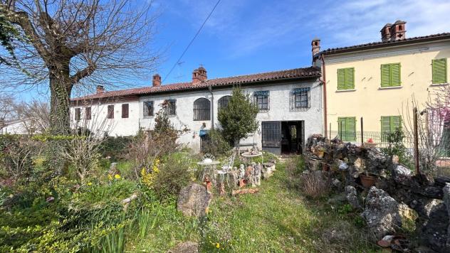 casa indipendente in vendita ad Alessandria in zona Valmadonna