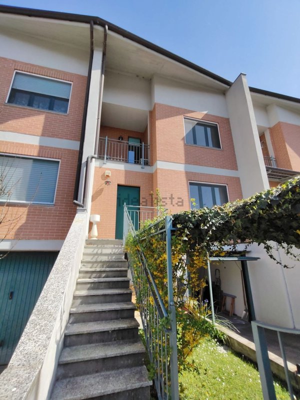 casa indipendente in vendita ad Alessandria in zona Il Cristo