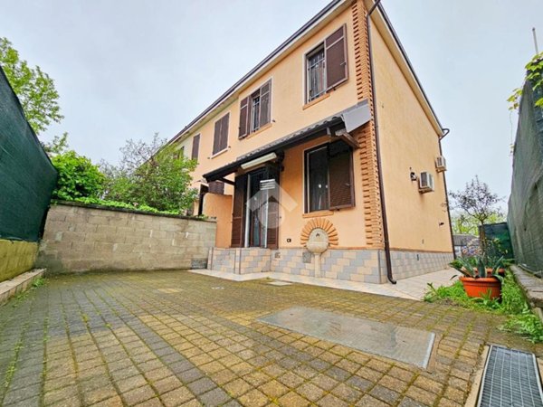 casa indipendente in vendita ad Alessandria in zona Spinetta Marengo