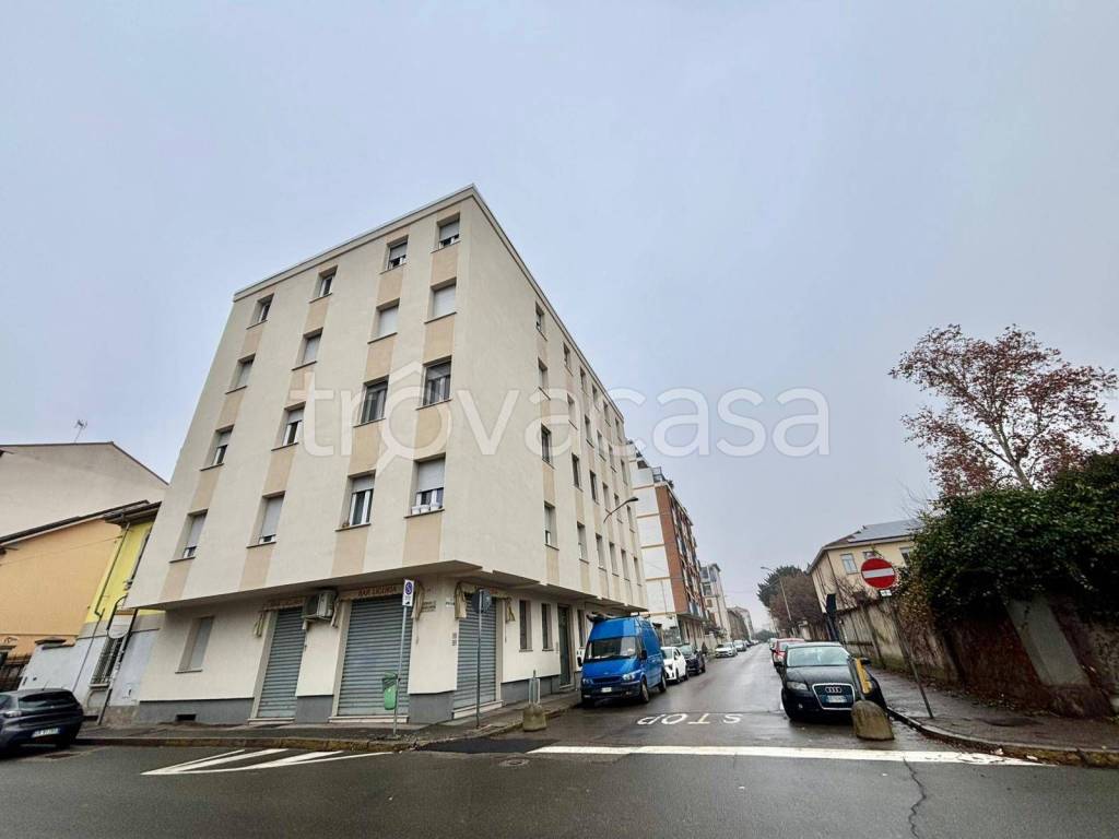 appartamento in vendita ad Alessandria in zona zona Pista