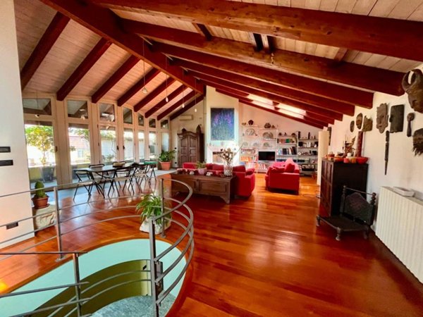 casa indipendente in vendita ad Alessandria in zona Centro Città