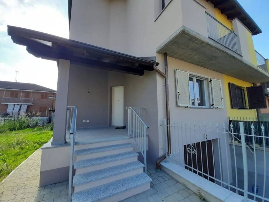 casa indipendente in vendita ad Alessandria in zona Spinetta Marengo