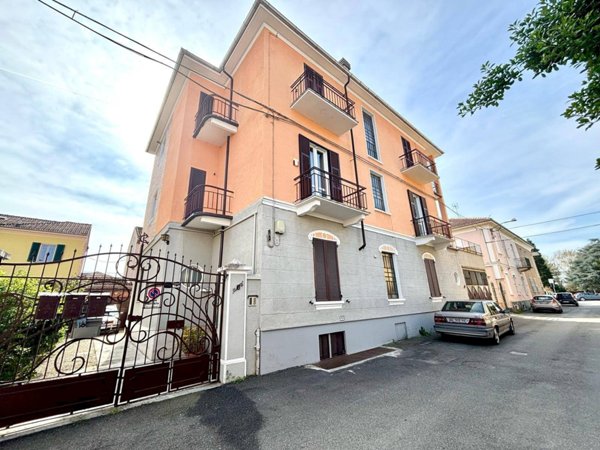 casa indipendente in vendita ad Alessandria in zona Centro Città