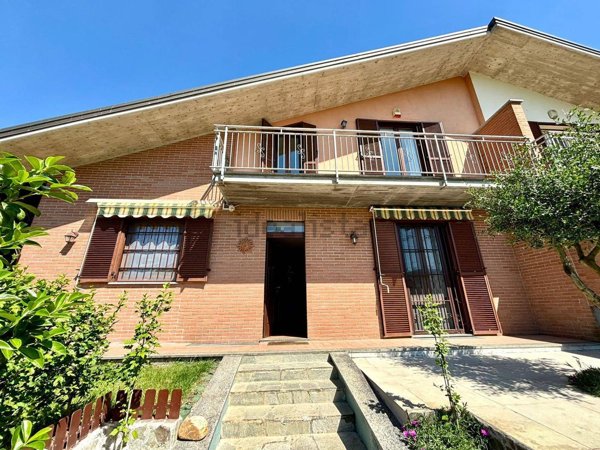 casa indipendente in vendita ad Alessandria in zona Il Cristo