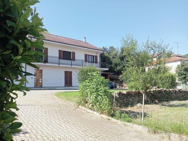 casa indipendente in vendita ad Alessandria in zona Valle San Bartolomeo