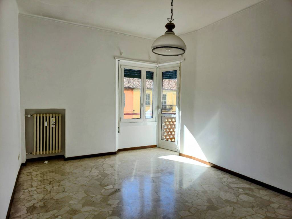 appartamento in vendita ad Alessandria in zona Borgo Rovereto