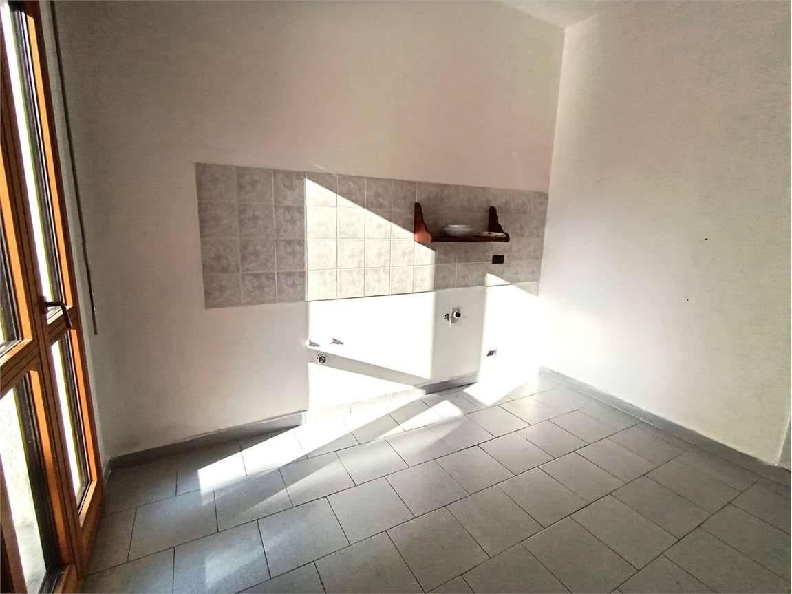 casa indipendente in vendita ad Alessandria in zona zona Pista