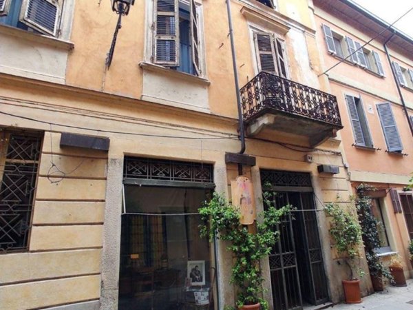 negozio in vendita ad Alessandria in zona Centro Città