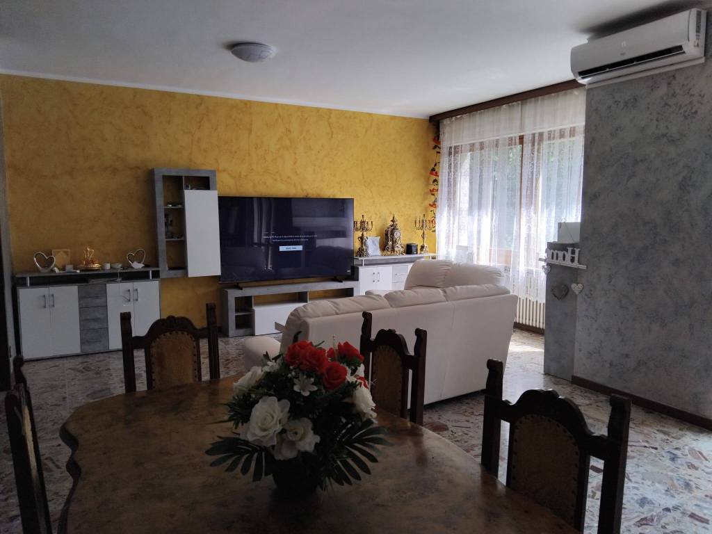 appartamento in vendita ad Alessandria in zona Orti