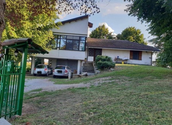 casa indipendente in vendita ad Alessandria